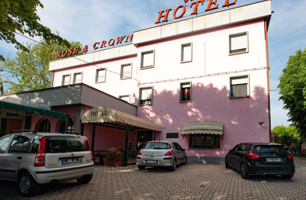 Hotel Rose&Crown Кореджо Екстериор снимка
